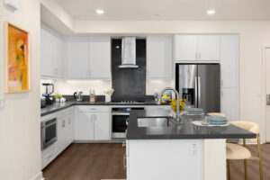 fully furnished kitchen.
