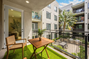 beautiful balcony area- 1