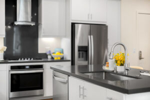 fully furnished kitchen.