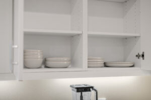 kitchen plate and bowel